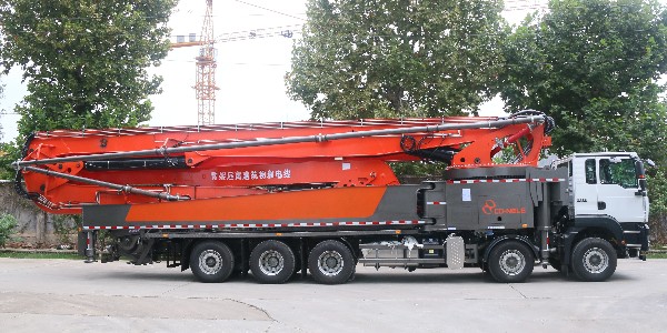 科尼樂70米長臂架泵車，泵送能力強不易堵管