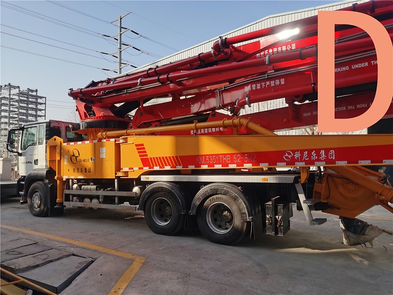 青島混凝土泵車價格 (2)